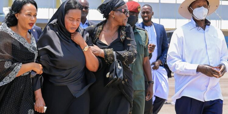 Museveni Joins Tooro Royal Family to Bid Farewell to King Oyo